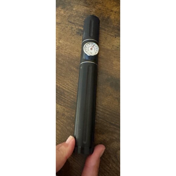 Zico Portable travel cigar humidor tube with a built-in analog hygrometer - Picture 1 of 3